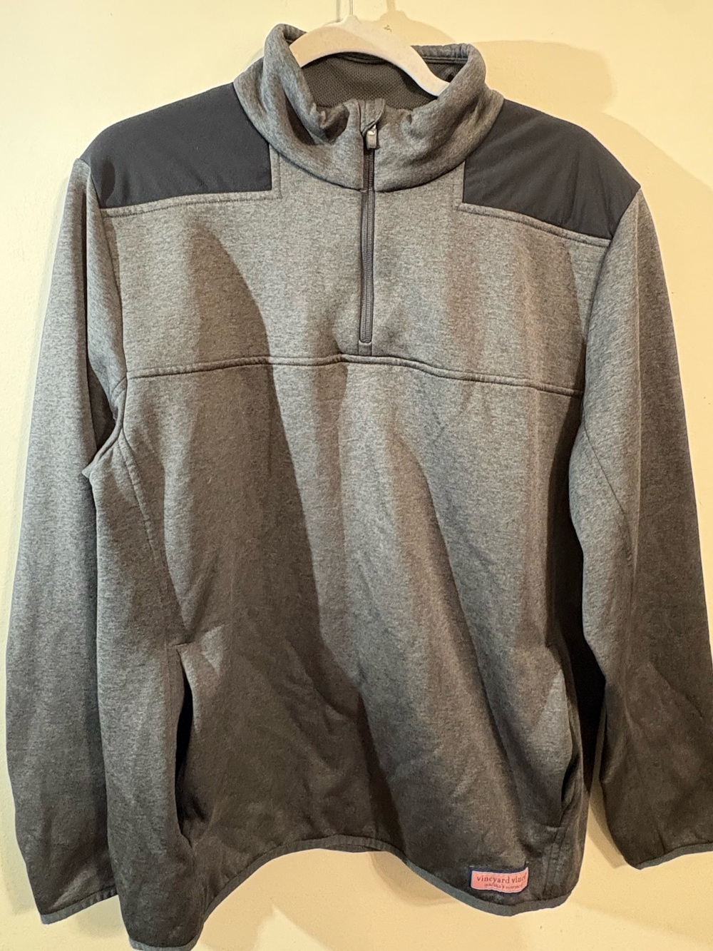 Vineyard Vines 1/4 zip pullover men’s medium Dark Gray Pullover Martha Vineyard